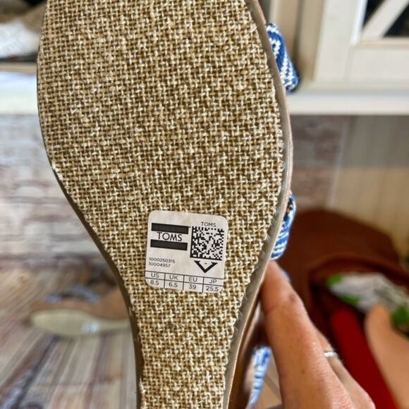 New Toms Blue & White Espadrille Cork Wedge sz 8.5 - Picture 7 of 7